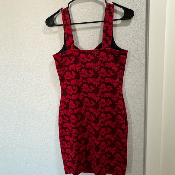 Candie’s Elegant Red Floral Dress - Picture 2 of 3